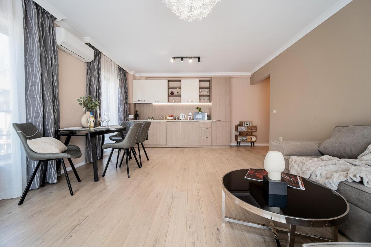 Comfy Luxury Center